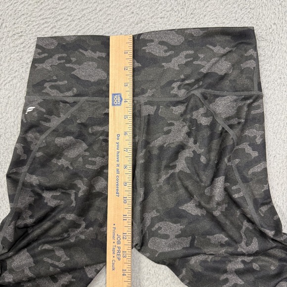 Fabletics Leggings Womens Small Black Gray Camo Powerhold High Waisted 7/8 Yoga - Picture 7 of 12